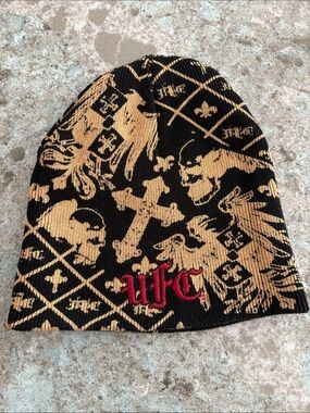 Vintage UFC Fighting beanie

Reversible